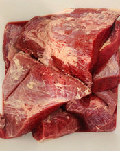 Load image into Gallery viewer, Raw salt beef delivered ready for Brick Lane style bagels & sandwiches